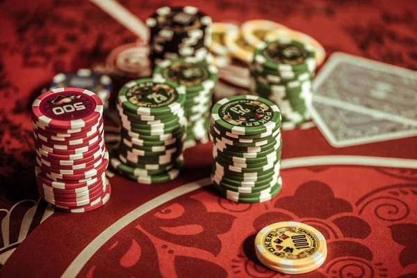 BRI mobile app transfer interface alongside javtogel deposit screen